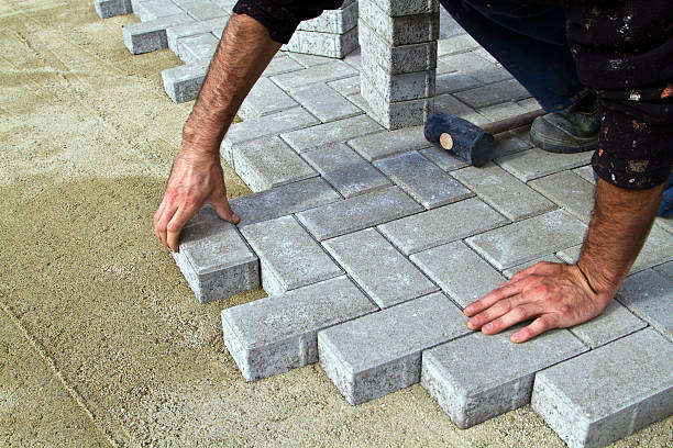 Best Affordable Driveway Paving  in Mount Clemens, MI