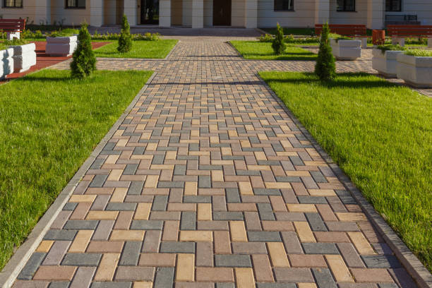 Best Residential Driveway Paver Services  in Mount Clemens, MI